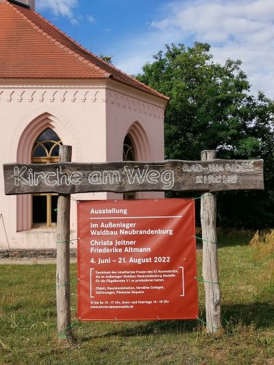 Ausstellung im Außenlager Waldbau Neubrandenburg